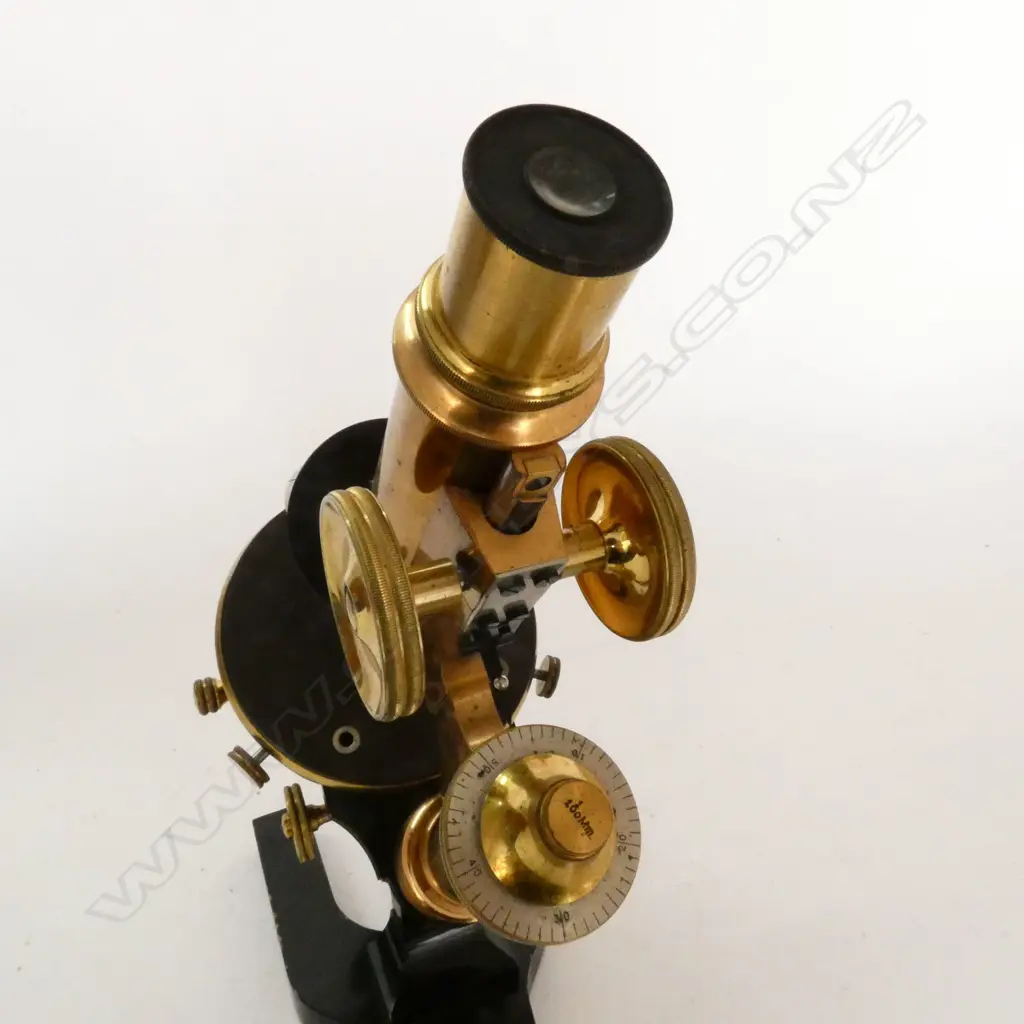LEITZ, WETZLER MONOCULAR COMPOUND MICROSCOPE, No.95907, c.1907, BLACK & LACQUERED BRASS... Image 1++